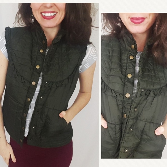 Free People Jackets & Blazers - Free People green vest size small-B5